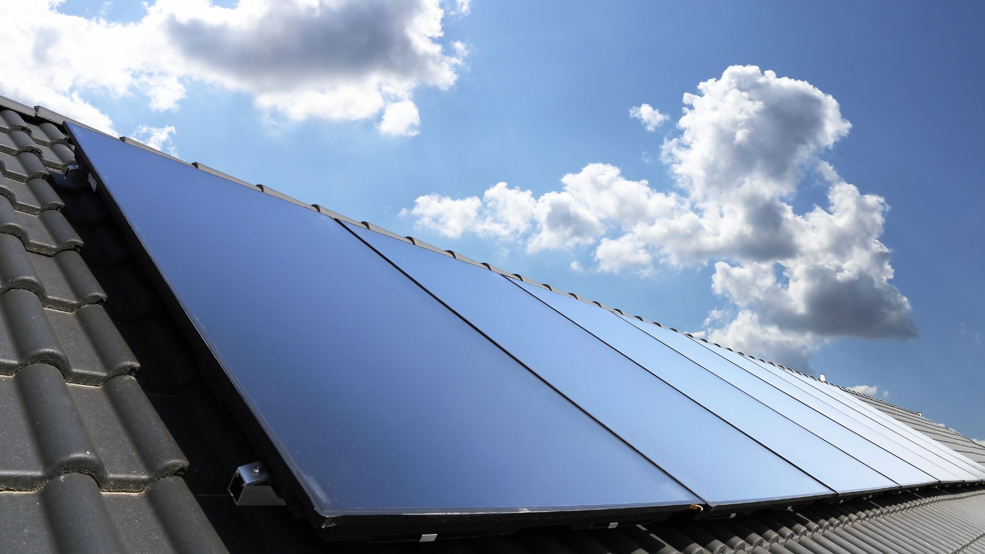 aka-mechanical-solar-panels